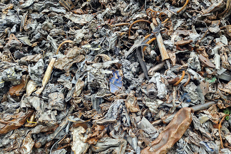 Sogenannter E40 Schredderschrott aus Altfahrzeugen bis 120 mm