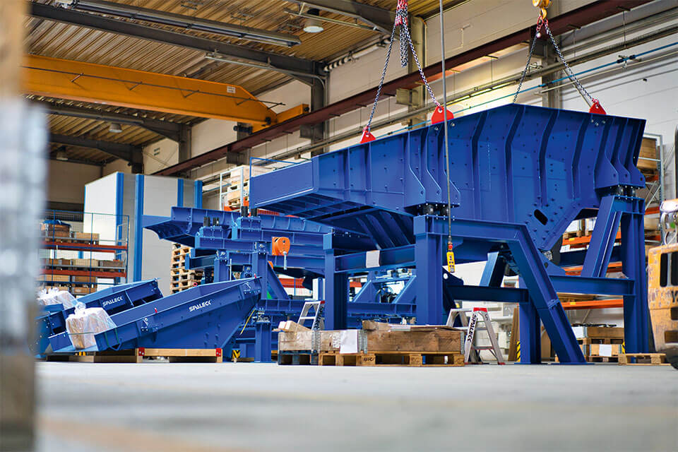 Production of infeed hoppers at SPALECK