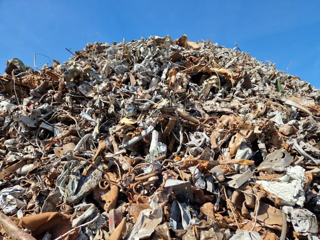 Shredder Scrap in Metal Recycling