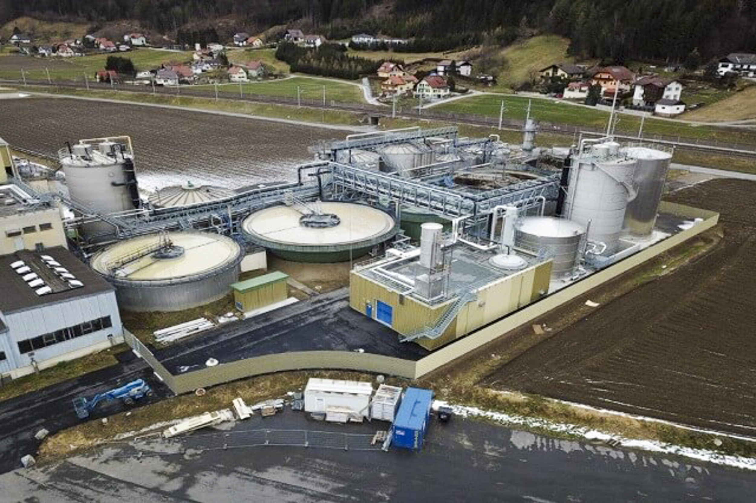 Aerobic water treatment plant at an industrial site