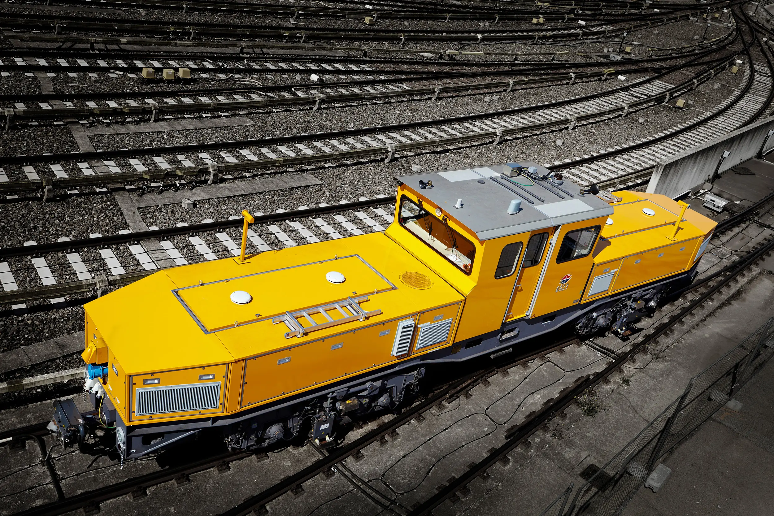 Rail vehicle with welded assemblies from CL1 supplier SPALECK