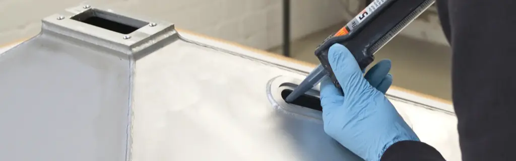 Bonding of a strip component at the supplier for CL1 parts and bonded parts in accordance with DIN EN 17460