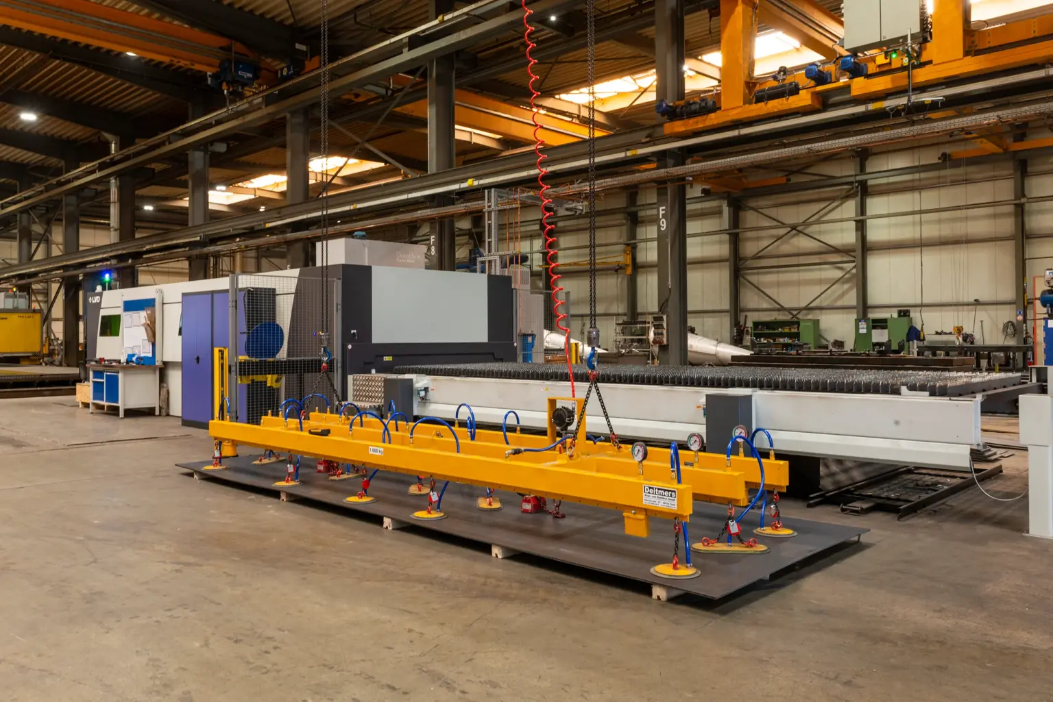 Large-format laser cutting system at contract manufacturer SPALECK