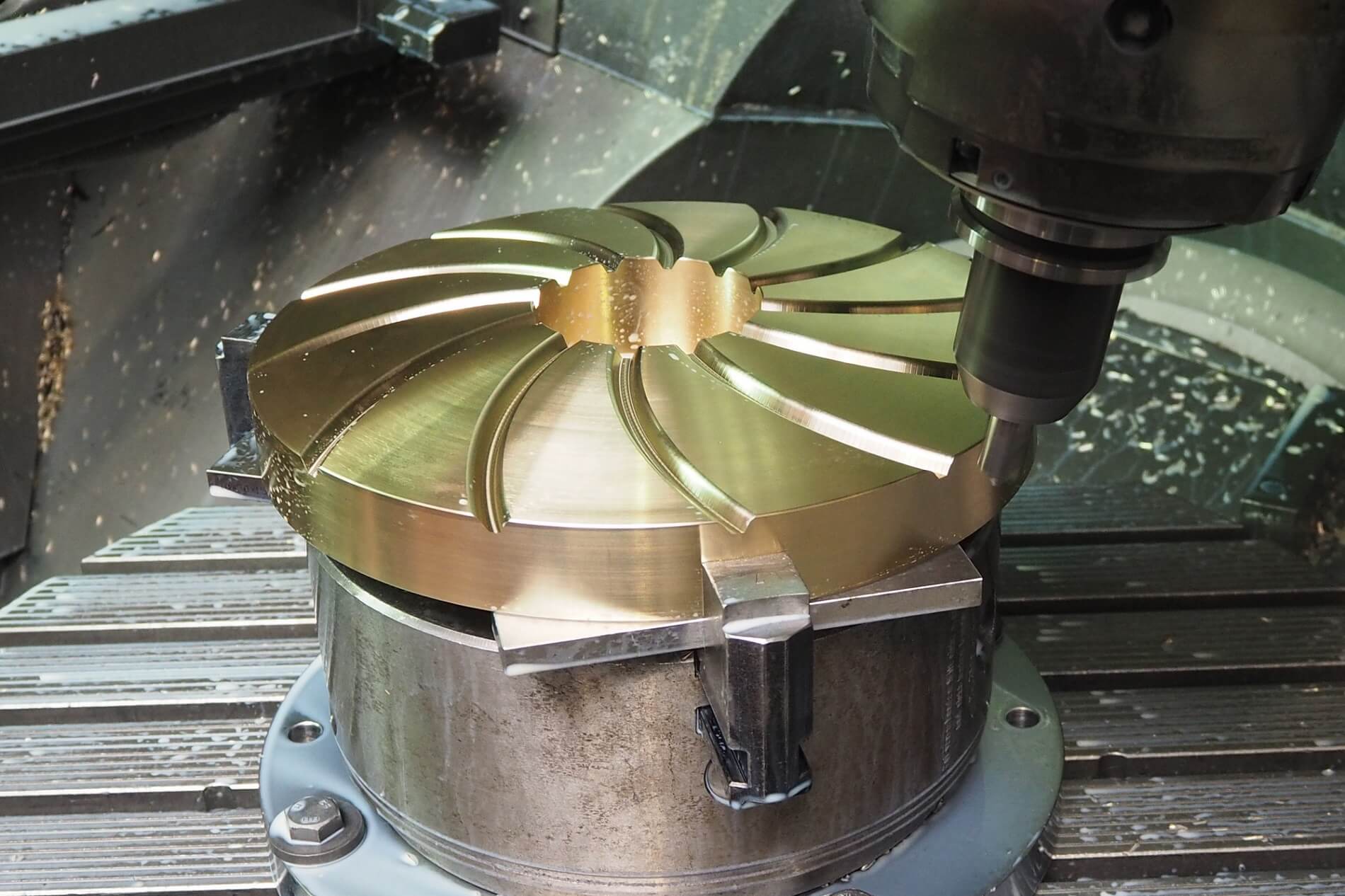 CNC machining: here, the production of a complex milled part at the contract manufacturer SPALECK