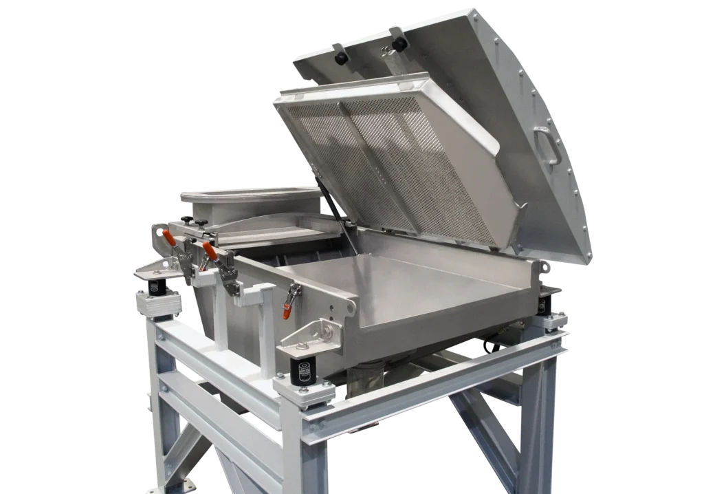 SPALECK Siebmaschine im ComfortLINE Design: Gefertigt nach GMP Standards mit optimaler Zugänglichkeit und Reinigungsmöglichkeiten