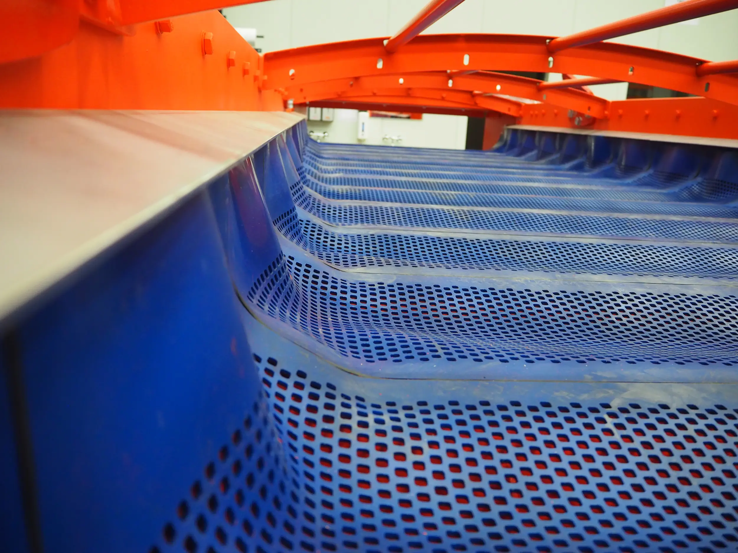 SPALECK FineSideCOVER side wall seal for flip-flow screening machines.