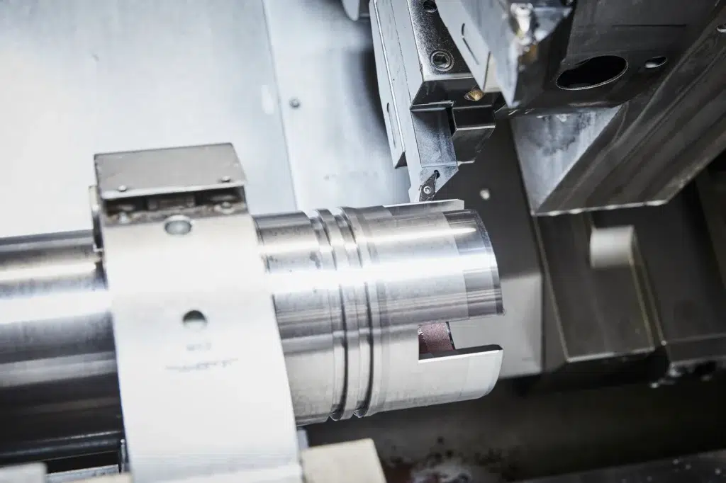Close-up of the manufacturing process for a turned part at the contract manufacturer SPALECK
